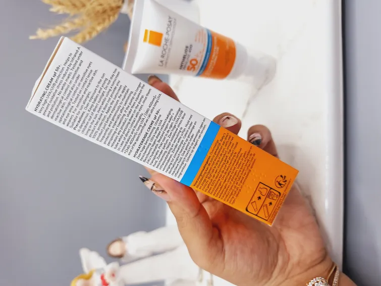 کرم ضد آفتاب ، آبرسان و بی رنگ پوست خشک و حساس لاروش پوزای - Image 4